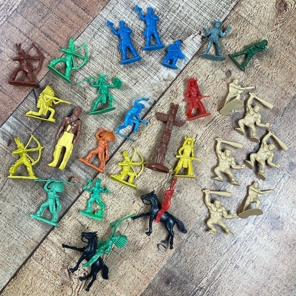 Vintage 60's 70's Cowboys Indians Action Figure Set Bundle Teepee Horses Totem - Picture 1 of 10